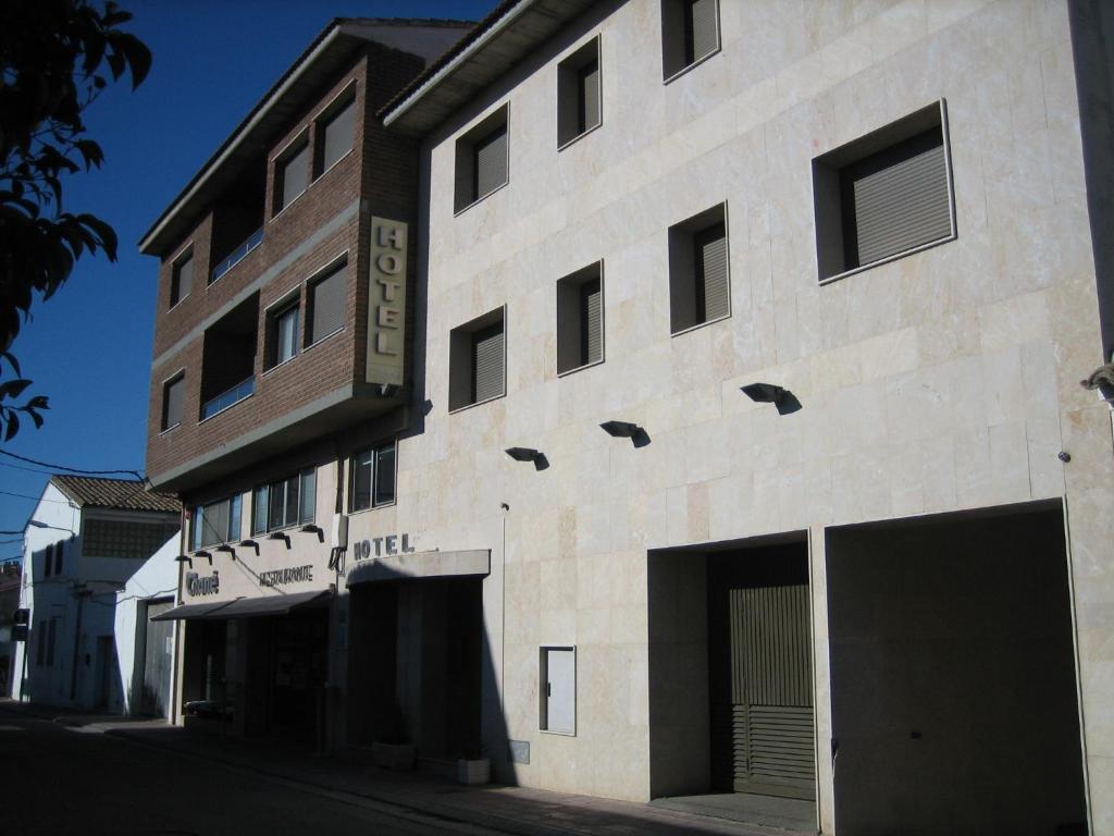 Hotel Chane La Puebla De Alfinden Exteriér fotografie